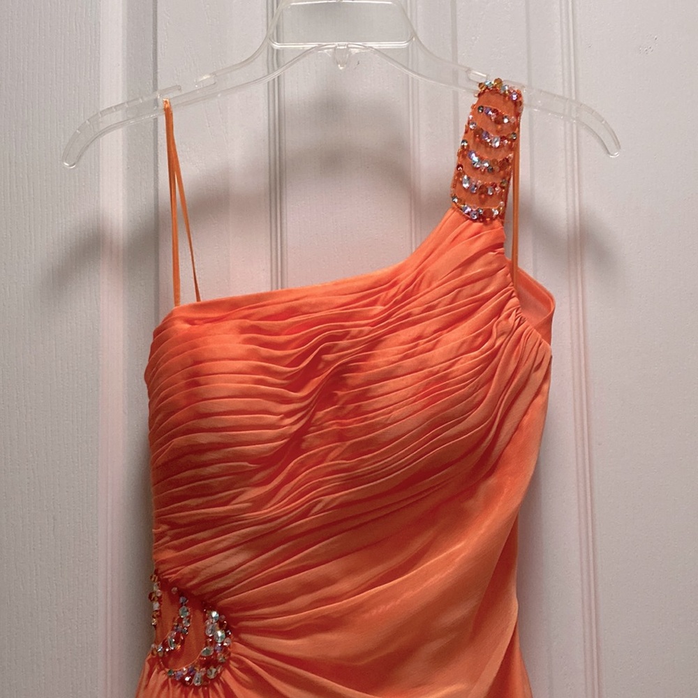 Camille La Vie Light Orange Formal Occasion Full-length Dress Size 6